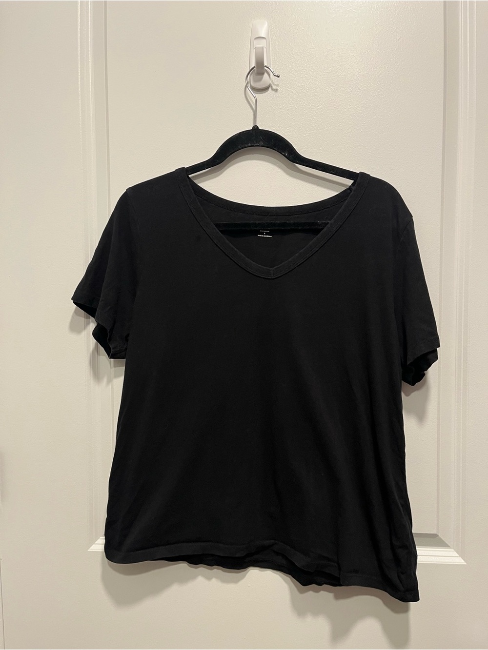 Classic Black V-Neck Women's Tee - Everyday Essential 100%cotton